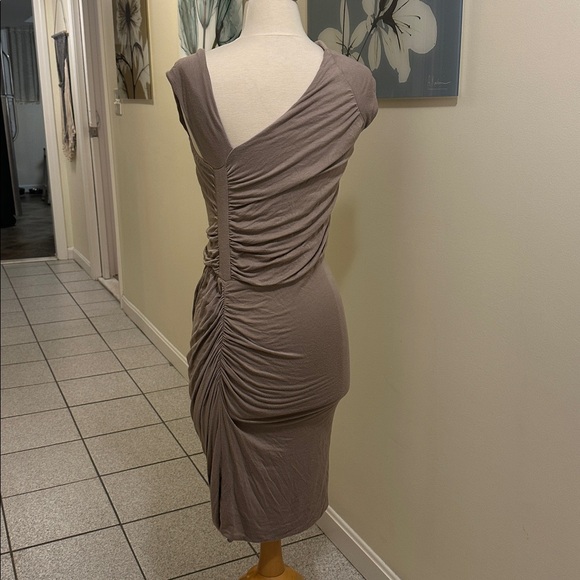 Bebe dress - Picture 7 of 8